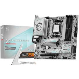 اللوحة الأم MSI B850M GAMING PLUS WIFI بمقبس AM5 وذاكرة DDR5 بحجم M-ATX، مزودة بـ 4 فتحات DDR5 UDIMM وتدعم حتى 256 جيجابايت كحد أقصى للذاكرة، مع شريحة AMD B850، باللون الأبيض.